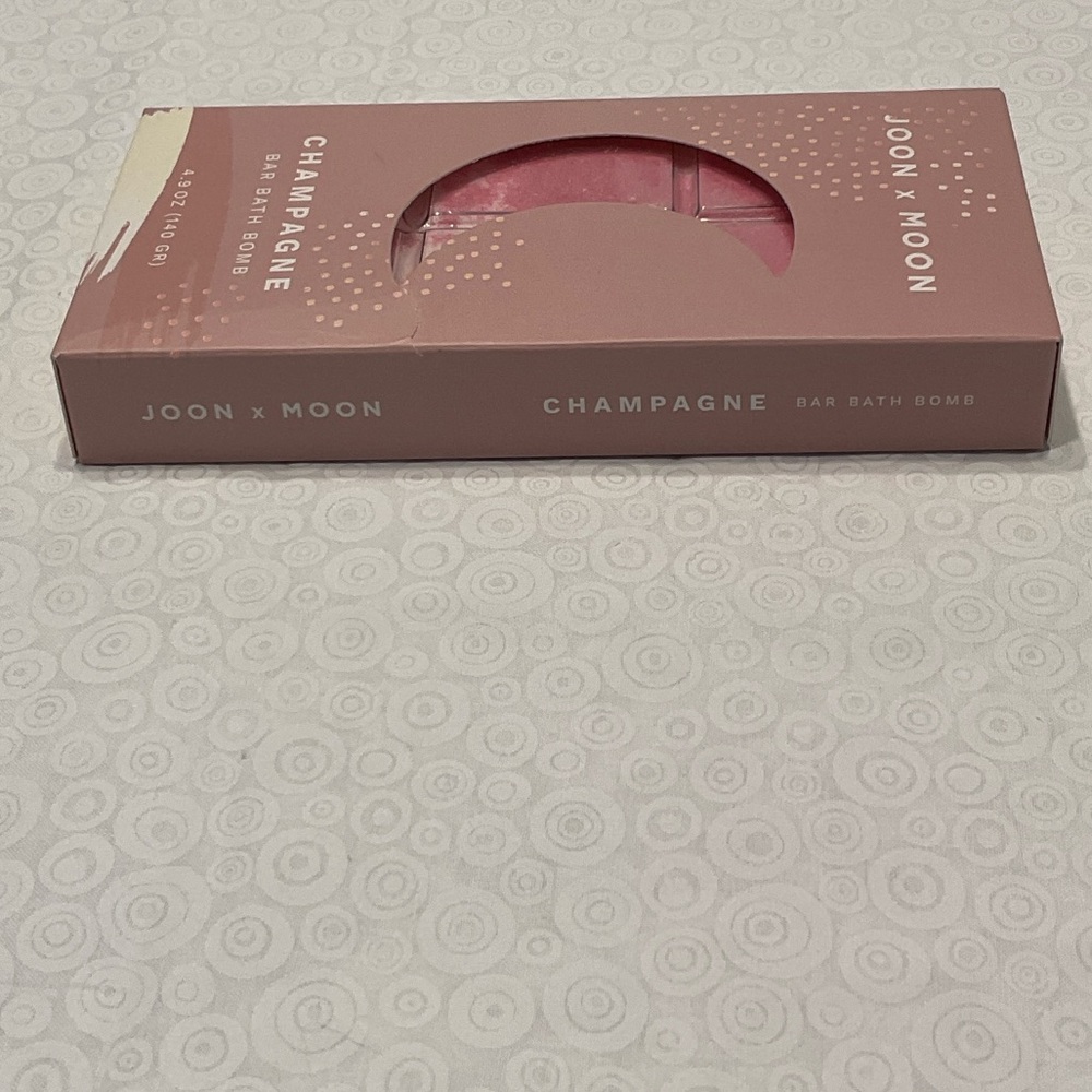 Pink Champagne Bar Bath Bomb - Picture 4 of 6